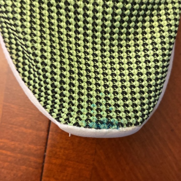 Adidas Men’s Sneakers 8.5 Element Refine Slime Black - Picture 7 of 7